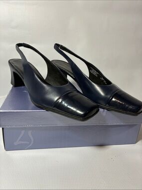 Life Stride Navy Slingback Low Block Heel Pumps